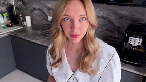 Stranger offered her meal &mdash;  creampie filled her hunger