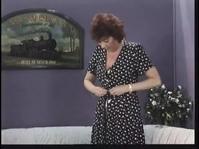 Mature MILF gets even with hubby&#039;s mistress and eats her ass on the kin couch